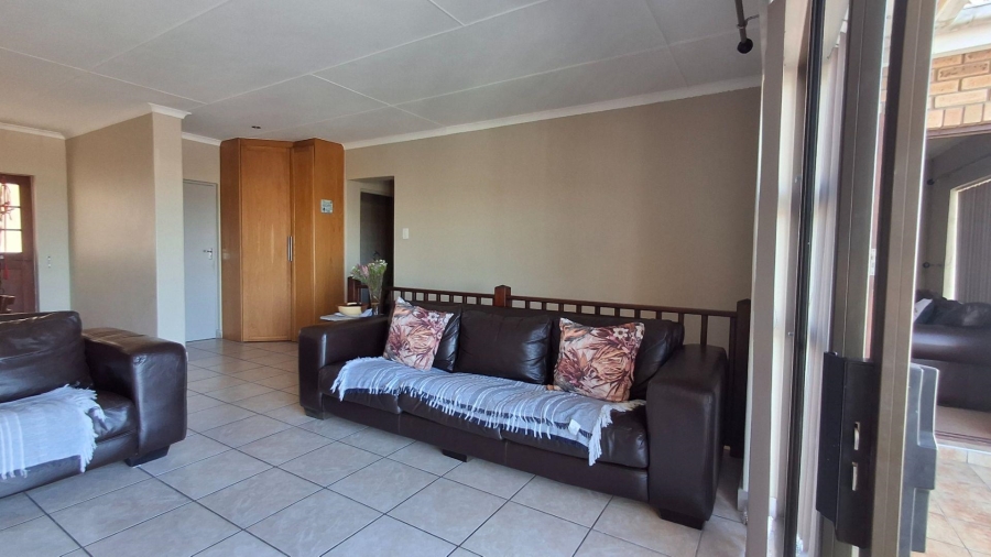 3 Bedroom Property for Sale in Seemeeu Park Western Cape